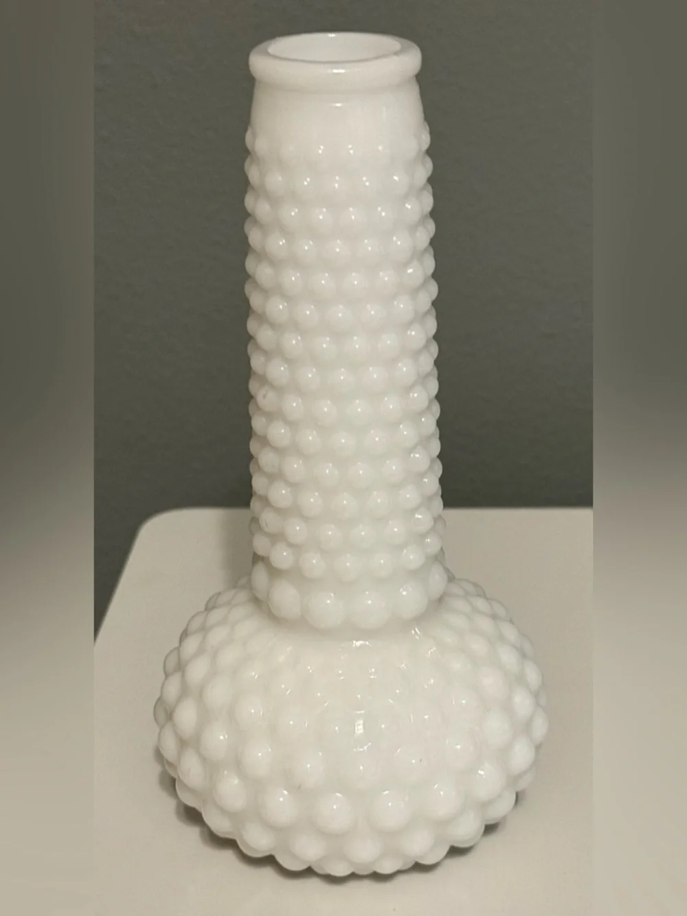 N/A vintage hobnail